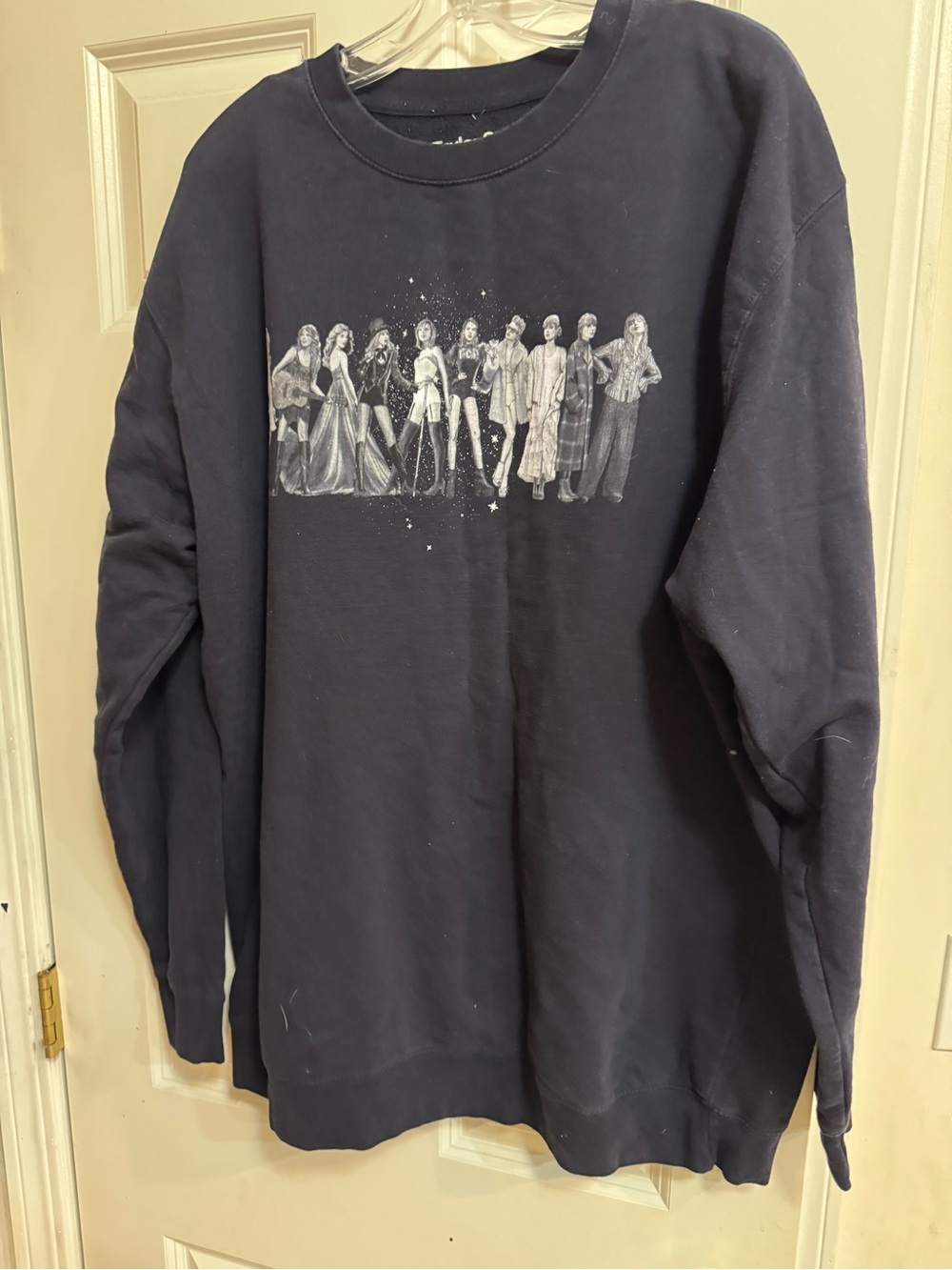 Taylor Swift Black Graphic Crewneck Sweatshirt